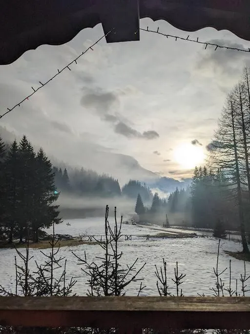 Chalet L'Ilet Ensoleille /Sunny Island Chalet Chamonix France