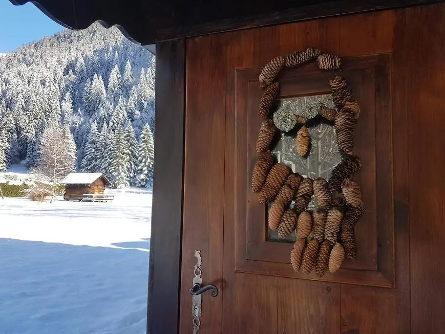 Chalet L'Ilet Ensoleille /Sunny Island Chalet Chamonix