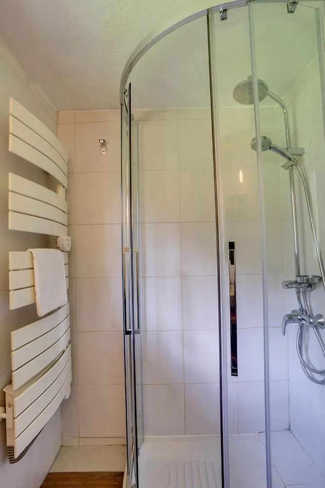 Chalet L'Ilet Ensoleille /Sunny Island Chalet Chamonix
