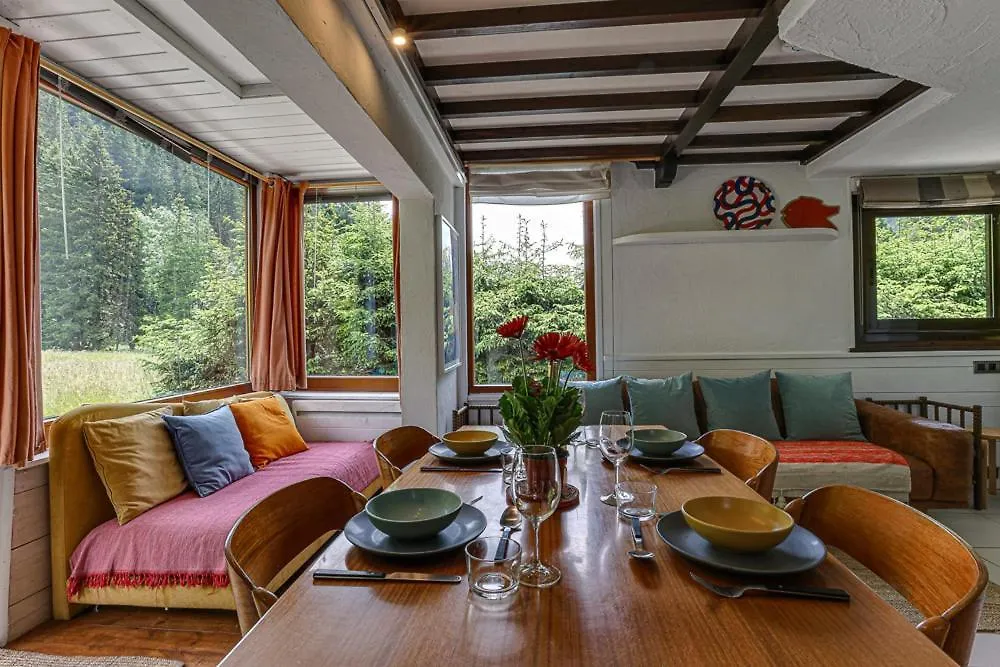 Chalet L'Ilet Ensoleille /Sunny Island Chalet Chamonix