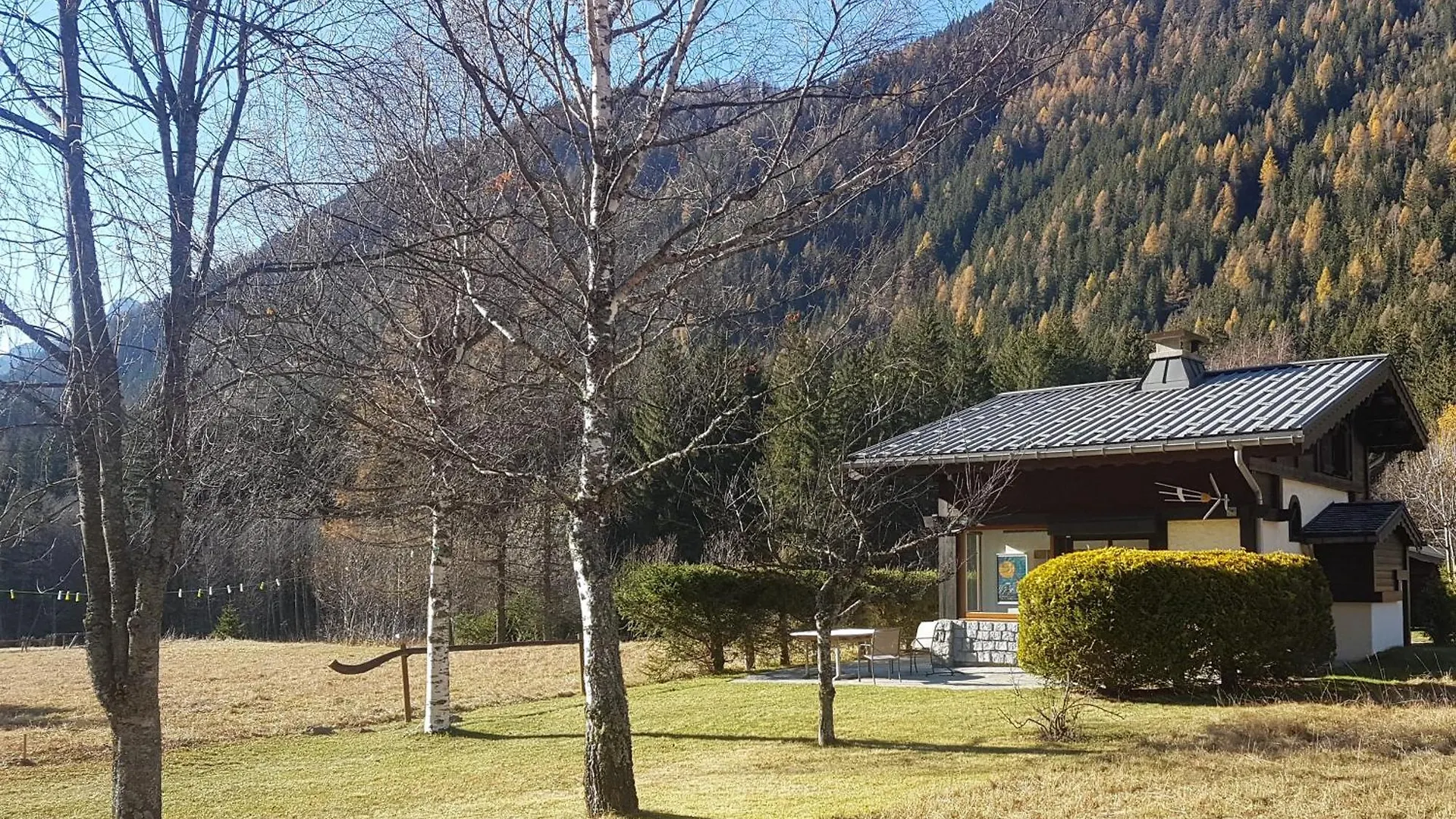 Chalet L'Ilet Ensoleille /Sunny Island Chalet Chamonix